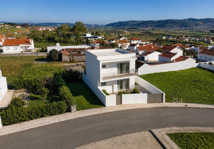 Villa i Nazare, Leiria, Nazare - € 400 000 | Ref: CAS_856 - foto 1
