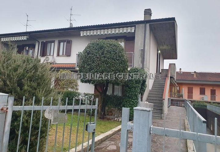 Leilighet i Gorlago, Bergamo, Gorlago - € 168 000 | Ref: A0211 - foto 1