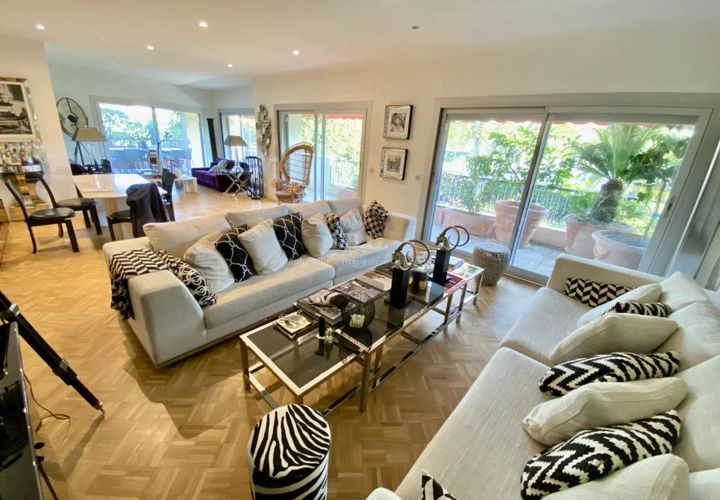 Lejlighed i Marseille, Bouches-du-Rhone, Marseille - € 825.000 | Ref: 86663859 - foto 1