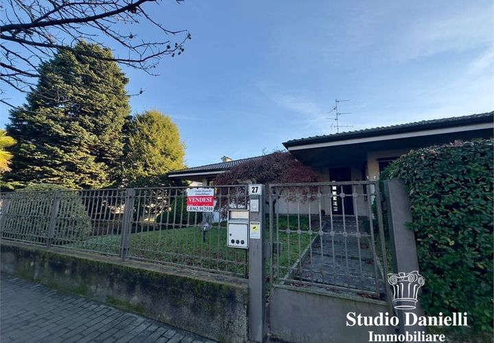 Villa a Giussano, Monza and Brianza, Giussano - € 559.000 | Ref: LD-Via D'Azeglio - foto 1