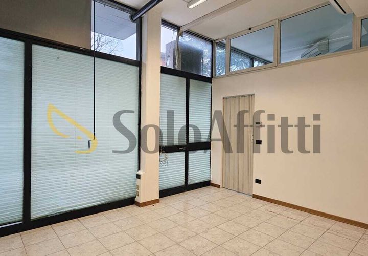 L'establiment comercial a Forli, Forli-Cesena, Forli - € 500/mes | Ref: UF446 - foto 1