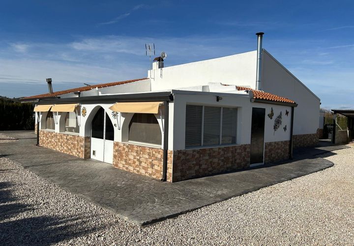 Villa i Villena, Alicante, Villena - € 299.950 | Ref: IVD13856 - foto 1