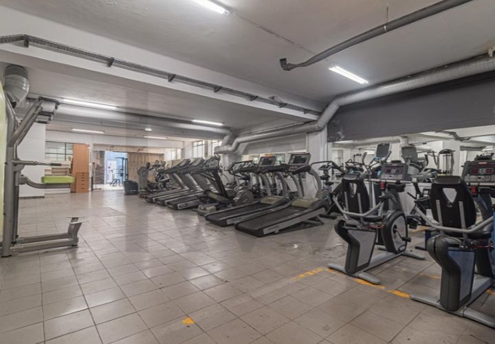Garage i Amadora, Lisbon, Amadora - € 990.000 | Ref: KWPT-024566 - foto 1