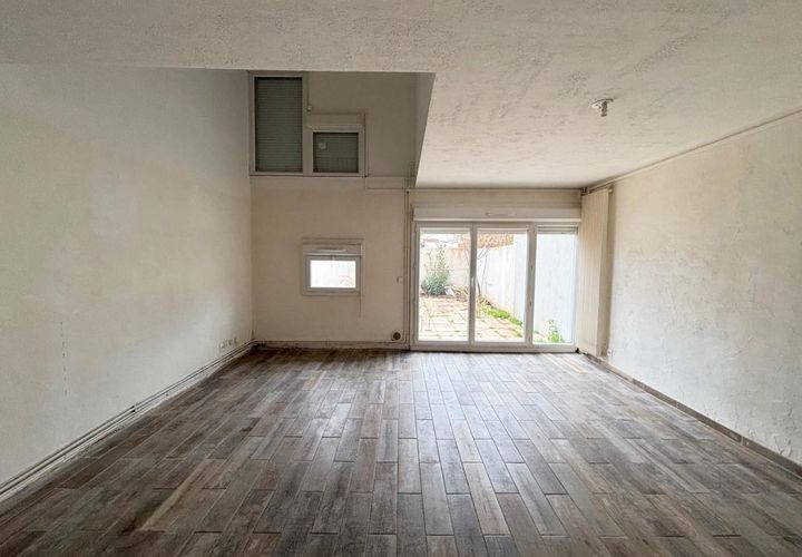 Villa i Vitrolles, Bouches-du-Rhone, Vitrolles - € 249.000 | Ref: 13-25-000162 - foto 1