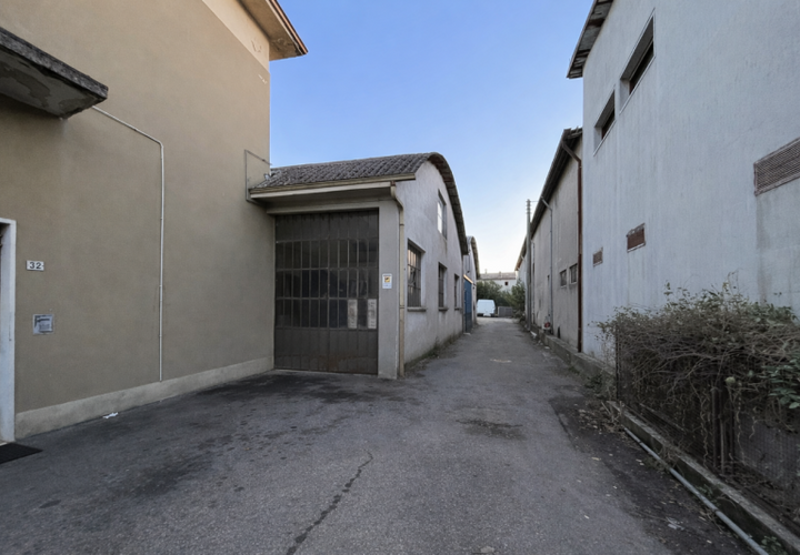 Erhvervsejendom i Calcinato, Brescia, Calcinato - € 200.000 | Ref: 2811 - foto 1