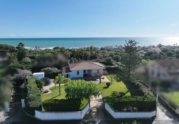 Villa en Modica, Ragusa, Modica - € 350.000 | Ref: L 2155 - photo 1