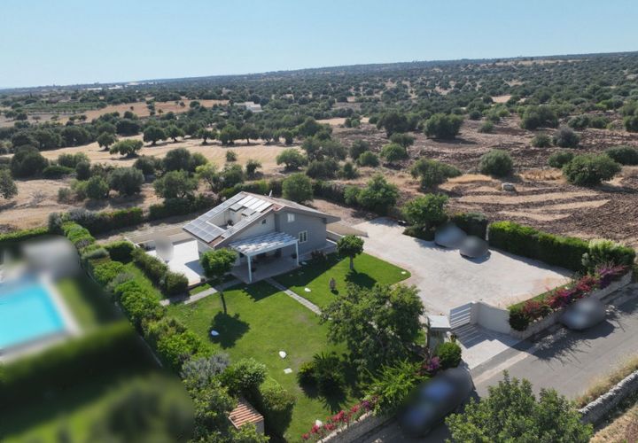 Villa en Modica, Ragusa, Modica - € 500.000 | Ref: L 1439 B - photo 1