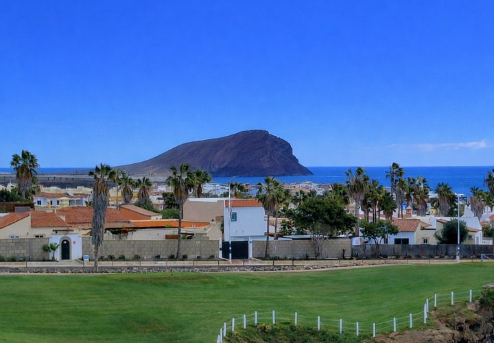 Villa a Golf Del Sur, Tenerife, Golf Del Sur - € 399.995 | Ref: haa-2552 - foto 1