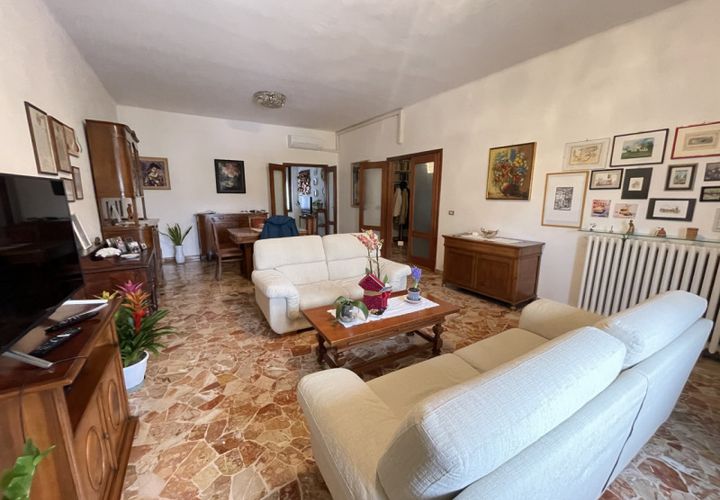 Villa i Suzzara, Mantua, Suzzara - € 330.000 | Ref: 2684 - foto 1