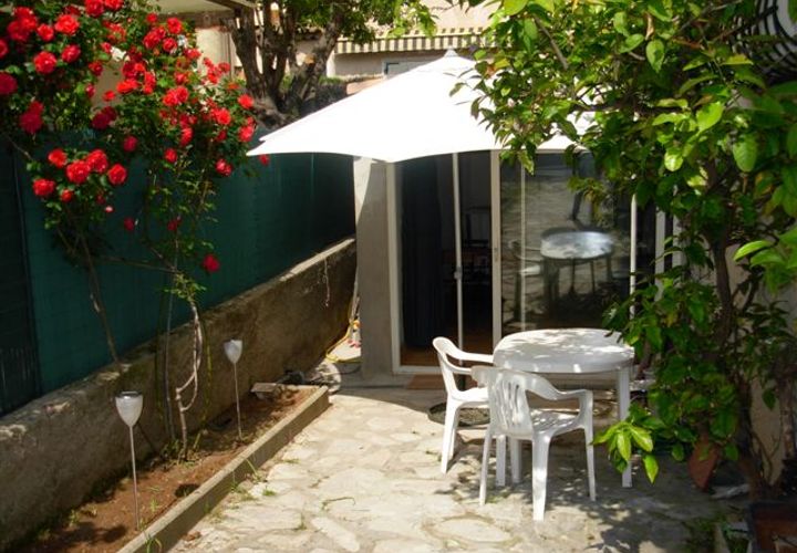 Estudi a Antibes, Alpes-Maritimes, Antibes - € 700/mes | Ref: 869394 - foto 1