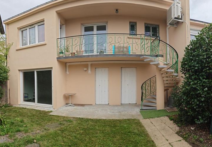 Villa a La Roche-sur-Yon, Vendee, La Roche-sur-Yon - € 865/mes | Ref: 855907 - foto 1