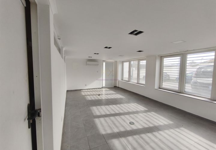 Villa a Lisbon, Lisbon, Lisbon - € 2.000/mes | Ref: TRI-021-26-AS - foto 1