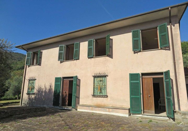 Villa a Tresana, Massa and Carrara, Tresana - € 230.000 | Ref: 398A-831041 - foto 1