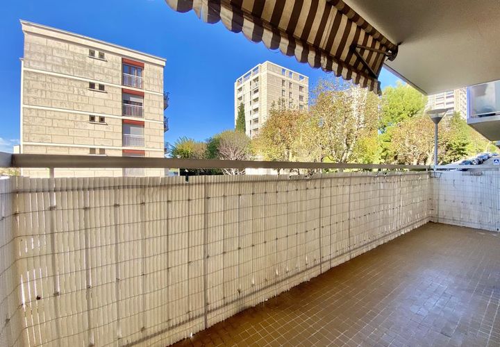 Lejlighed i Marseille, Bouches-du-Rhone, Marseille - € 150.000 | Ref: 11911CH1303 - foto 1