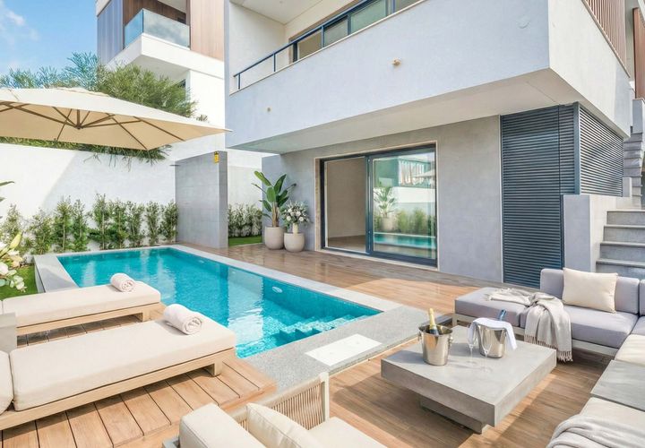 Villa a Cascais, Lisbon, Cascais - € 1.750.000 | Ref: CB01-0770 - foto 1