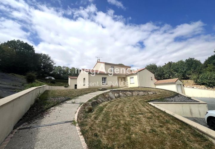 Villa i Pouzauges, Vendee, Pouzauges - € 279.000 | Ref: 197654 - foto 1
