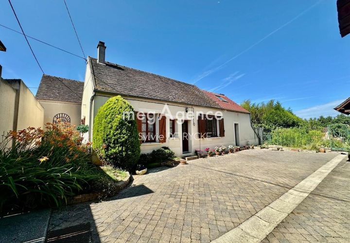 Villa a Villeblevin, Yonne, Villeblevin - € 170.000 | Ref: 197593 - foto 1
