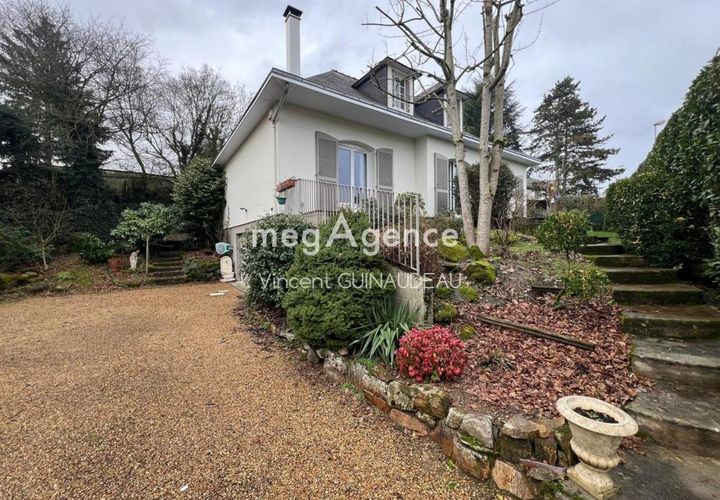 Haus in Cholet, Maine-et-Loire, Cholet - € 415.000 | Ref: 197408 - Foto 1