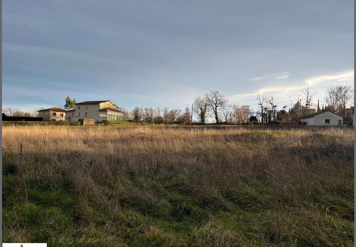Terra a Les Issards, Ariege, Les Issards - € 82.000 | Ref: 197352 - foto 1