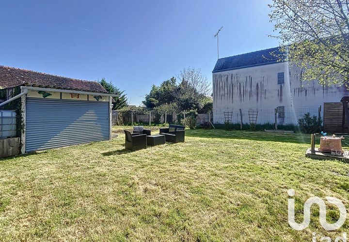 Helårsgrund i Ladon, Loiret, Ladon - € 17.000 | Ref: 11813 - foto 1