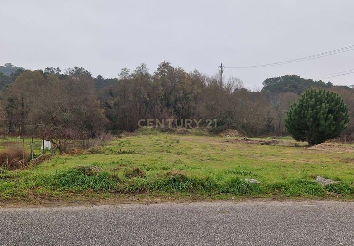 Helårsgrund i Viseu, Viseu, Viseu - € 170.000 | Ref: C0203-02570 - foto 1