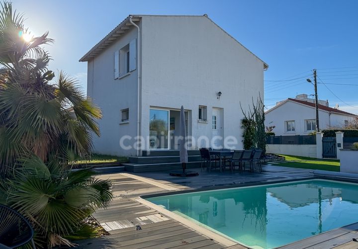 Villa a Royan, Charente-Maritime, Royan - € 356.000 | Ref: 340938839360 - foto 1