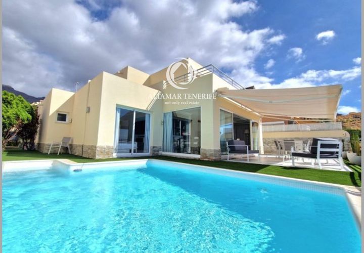 Villa a Adeje, Tenerife, Adeje - € 1.095.000 | Ref: 1589 - foto 1