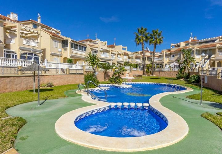 Byhus i Playa Flamenca, Alicante, Playa Flamenca - € 349.000 | Ref: 200-4550 - foto 1