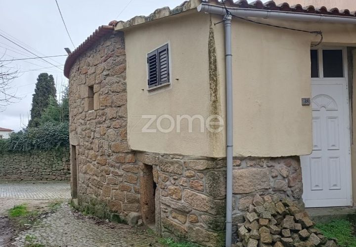 Villa i Paredes da Beira, Viseu, Paredes da Beira - € 43.000 | Ref: ZMPT584501 - foto 1