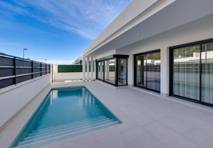 Villa i Pinar De Campoverde, Alicante, Pinar De Campoverde - € 410.000 | Ref: MLSC7434680 - foto 1