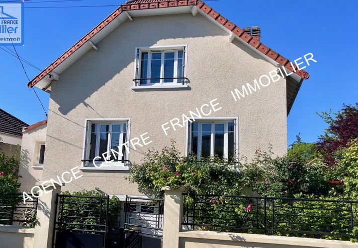 Villa in Bourges, Cher, Bourges - € 218.400 | Ref: 030011645 - foto 1
