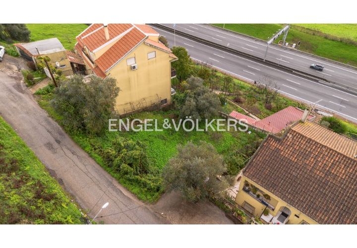 Helårsgrund i Odivelas, Lisbon, Odivelas - € 185.000 | Ref: W-047BK1 - foto 1