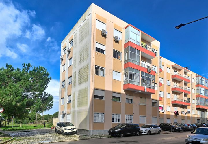 Lejlighed i Pinhal Novo, Setubal, Pinhal Novo - € 255.000 | Ref: C0212-04276 - foto 1