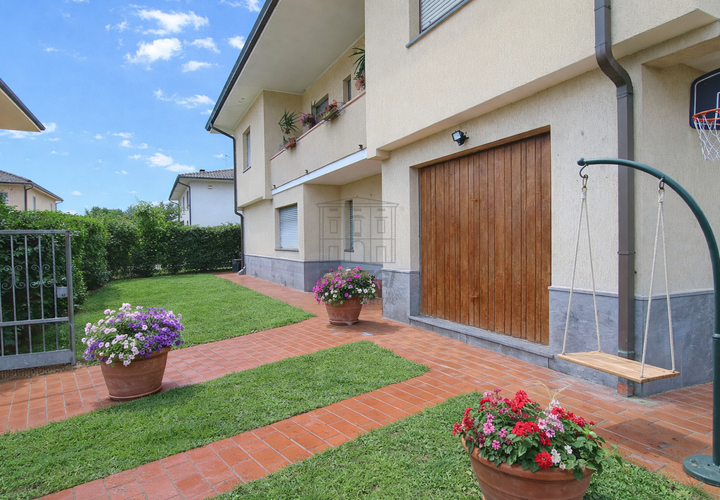 Villa i Lucca, Lucca, Lucca - € 465.000 | Ref: IA04179 - foto 1