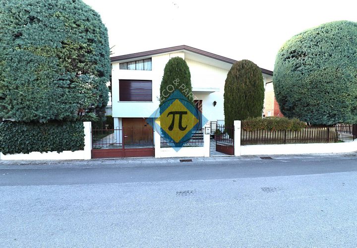 Villa i Pordenone, Pordenone, Pordenone - € 282.000 | Ref: 396 - foto 1
