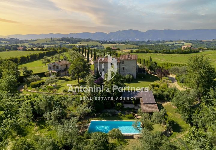 Villa i Todi, Perugia, Todi - € 1.550.000 | Ref: 68811 - foto 1