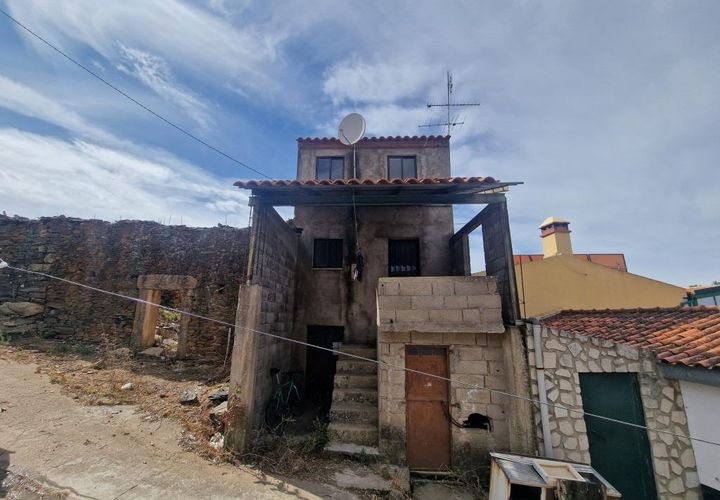 Villa a Penamacor, Castelo Branco, Penamacor - € 10.000 | Ref: DRS_AK449/12758 - foto 1