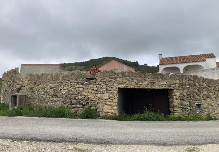 Villa i Alenquer, Lisbon, Alenquer - € 48.000 | Ref: DRS_GK455/12758 - foto 1