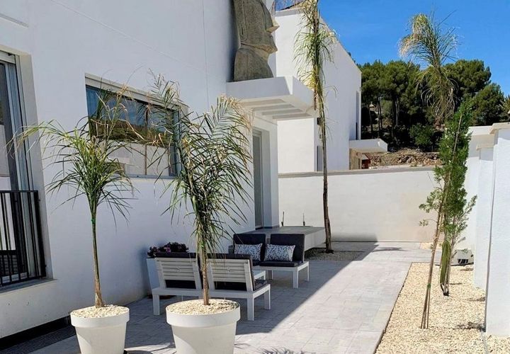 Villa a Jalon, Alicante, Jalon - € 1.850/mes | Ref: ALQJJ185 - foto 1