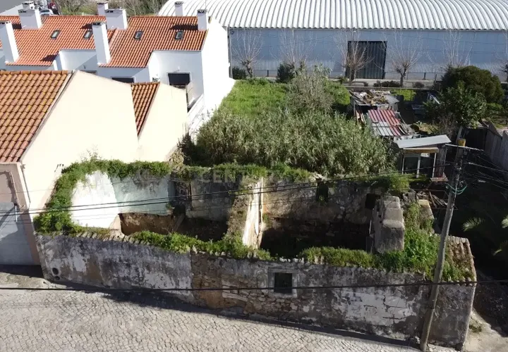Villa i Loures, Lisbon, Loures - € 110.000 | Ref: C0417-00312 - foto 1