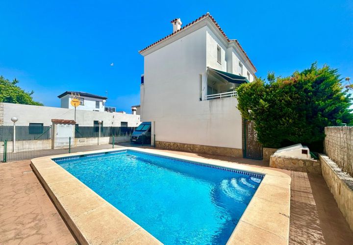 Villa a Oliva, Valencia, Oliva - € 250.000 | Ref: S-1525793 - foto 1