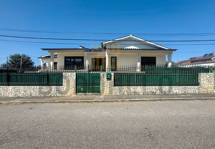 Villa a Benedita, Leiria, Benedita - € 430.000 | Ref: CAS_759_RF (2) - foto 1