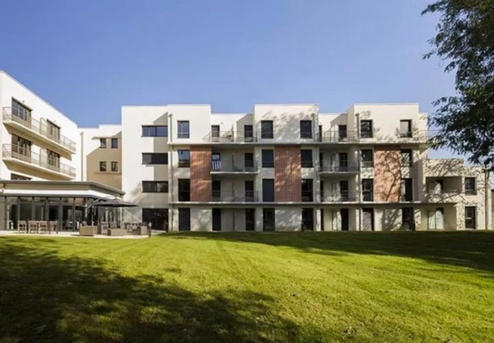 Erhvervsejendom i Nevers, Nievre, Nevers - € 103.000 | Ref: E5EE1AED99B0471E - foto 1