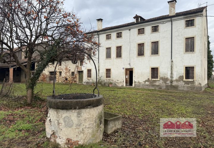 Landejendom i Lonigo, Vicenza, Lonigo - € 420.000 | Ref: VRUS10H - foto 1