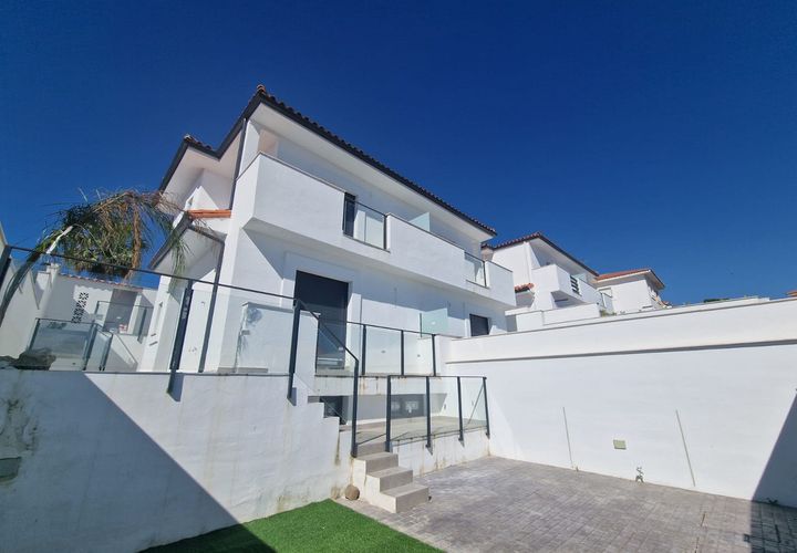 Villa i Manilva, Malaga, Manilva - € 360.000 | Ref: DPIe18667 - foto 1
