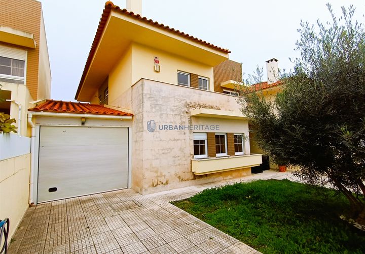 Villa i Cascais, Lisbon, Cascais - € 800.000 | Ref: UH011530 - foto 1