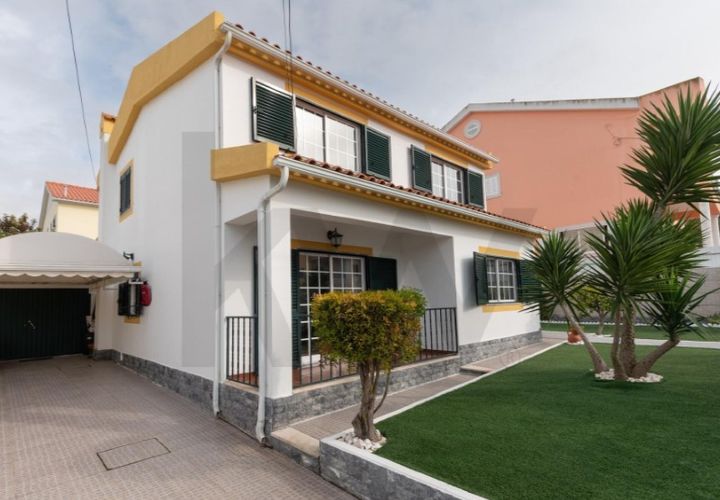 Villa a Almada, Setubal, Almada - € 2.300/mes | Ref: KWPT-026812 - foto 1