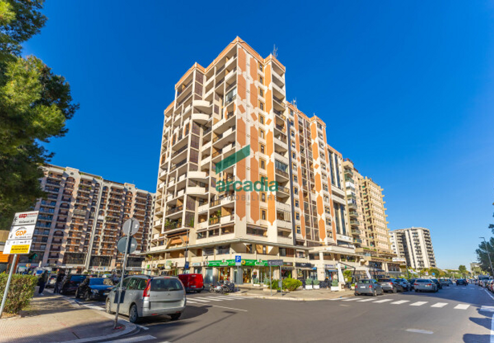 Erhvervsejendom i Bari, Bari, Bari - € 240.000 | Ref: 12008/2026 - foto 1
