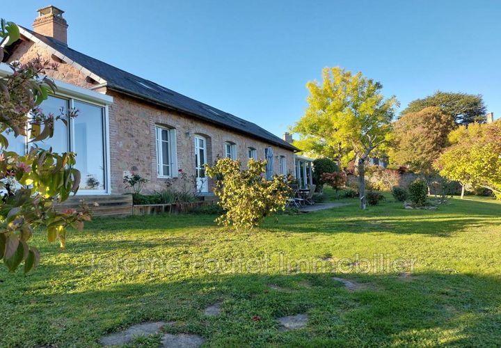 Villa i Ussel, Correze, Ussel - € 200.000 | Ref: 913V656M-tw - foto 1