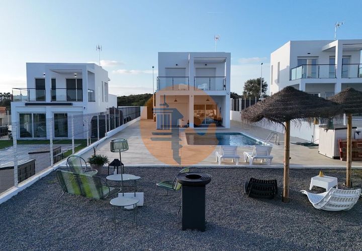 Villa en Ayamonte, Huelva, Ayamonte - € 380.000 | Ref: SU-CS-MI-94094 - photo 1